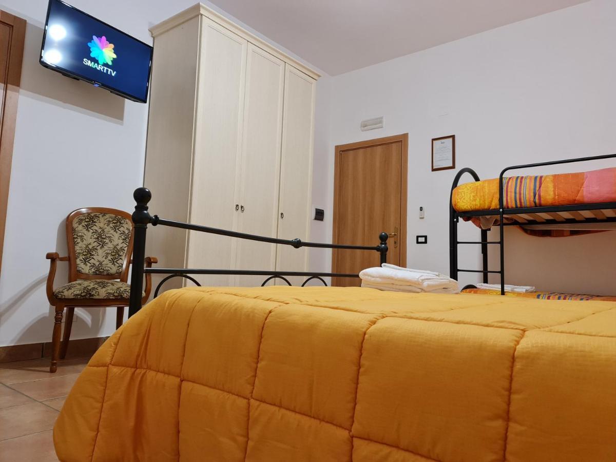 Bed and Breakfast Casale Rurale San Marco Evangelista Exterior foto